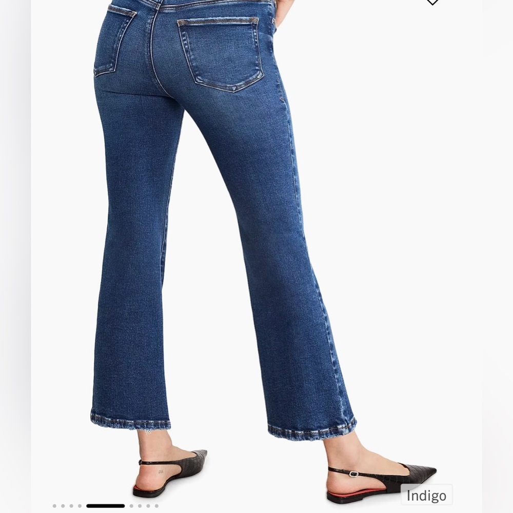 🔥 GOOD AMERICAN SOFT TECH GOOD LEGS CROP MINI BOOT JEANS – SIZE 2 🔥 - Picture 2 of 10